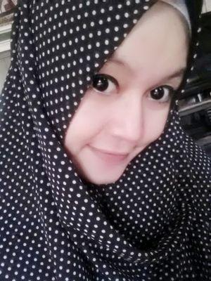 Lagi berjuang buat dapat gelar 'Dewi Safitri Amd.Keb'♚♡SEMANGAT!!!! instagram: Dewi_saa