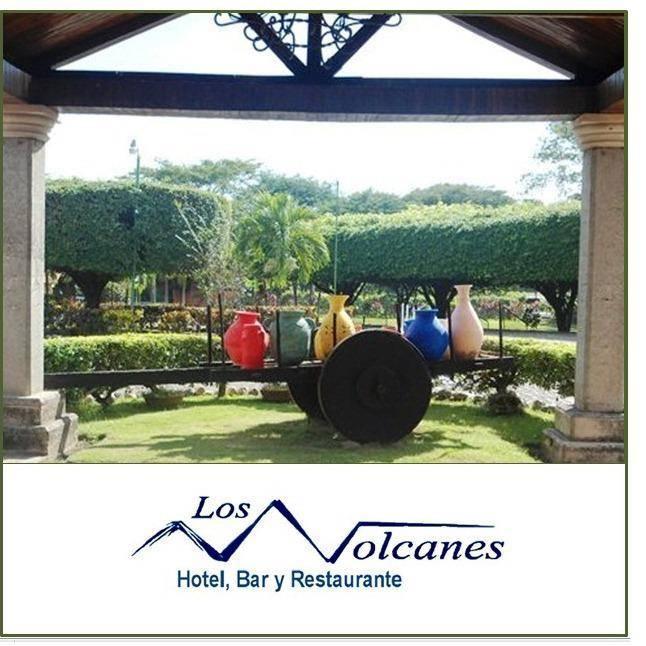 Ofrecemos confortables Habitaciones con A/C ,Bar y Restoran, Salones de Conferencia, Rancho y Piscina, Gym, WI-FI, Serv. Catering, PARA QUE SIEMPRE VUELVAN