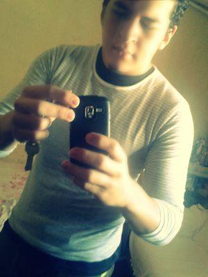 Walter Zavala
  
 Talvez no sea el Hombre perfecto, pero no me comparo con el resto :) #TFB