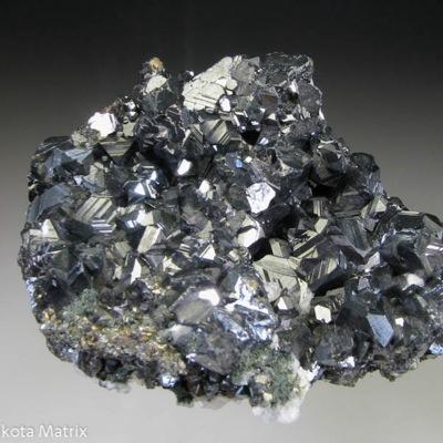 yes im a mineral. more of us minerals should have a twitter...just saying