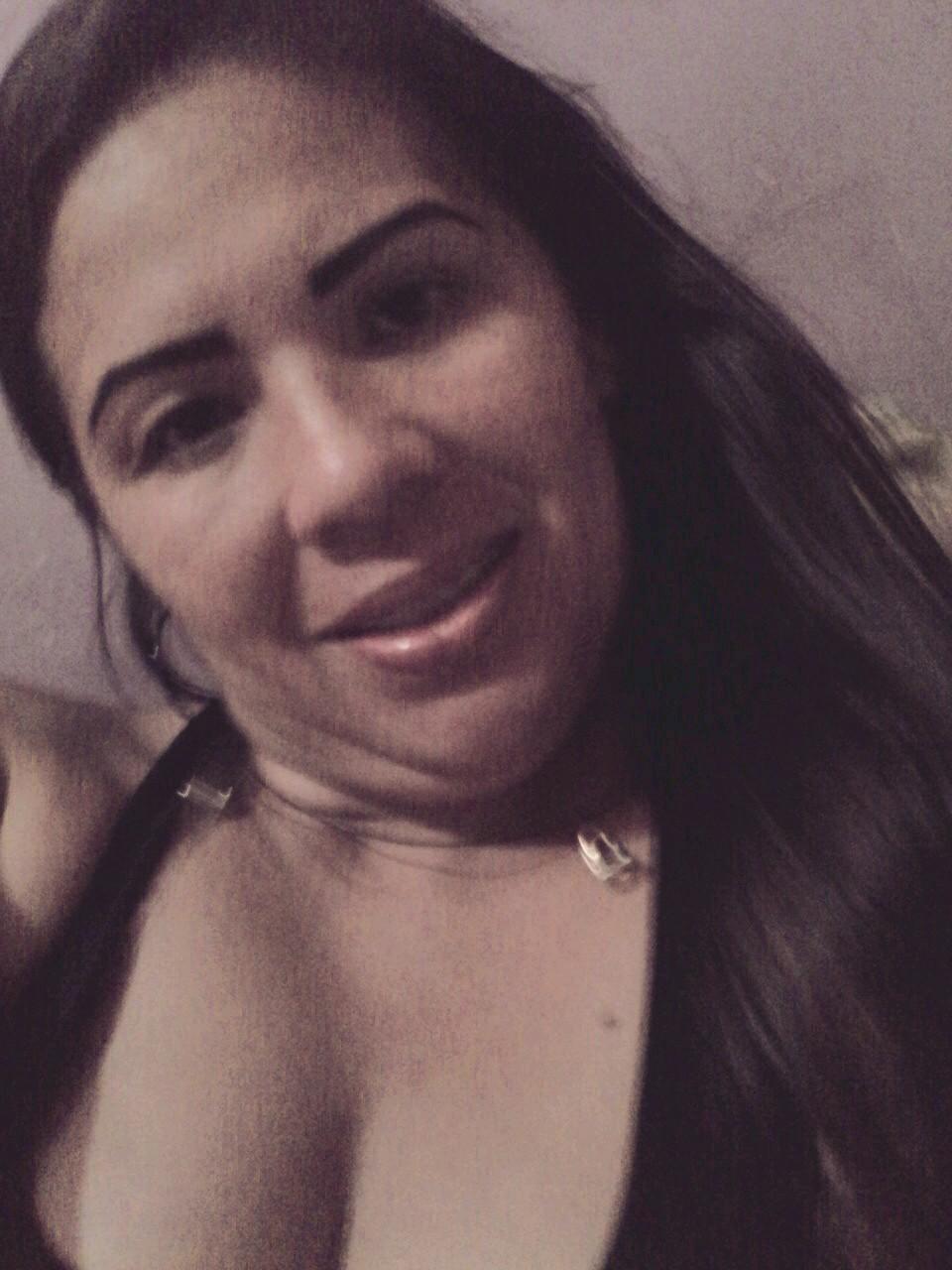 uƞ∂ ڪσƖ∂ C∂r∂ donde me pare!! Magallanera hasta el ultimo cabello!! 20% angel y 80% demonio!!  Orgullosa hija de Obatala!! Sentimiento, Elegancia y Maldad☺