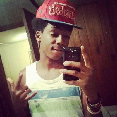 Im A WestSide Rapper#B.N.G....For Booking Or Features Email ( tresavage1100@gmail.com ) #R.I.P JOE#R.I.P KJ# Revenge Of A Savage Mixtape Coming Soon