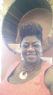 MyMzdion79's profile picture. 