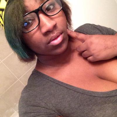 5'5 with pretty brown eyes. =^..^=