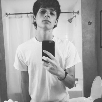 Dylan D = bae