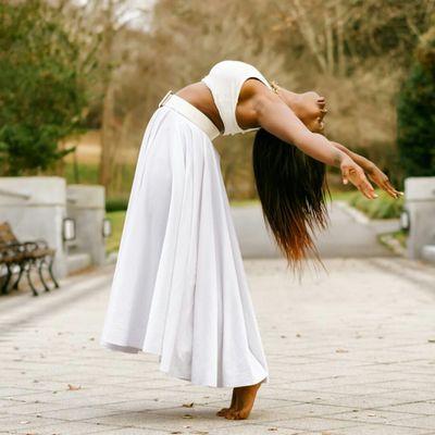 vj_barton's profile picture. 