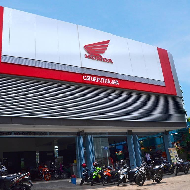 Catur Honda Motor Giant Bogor Jawa Barat