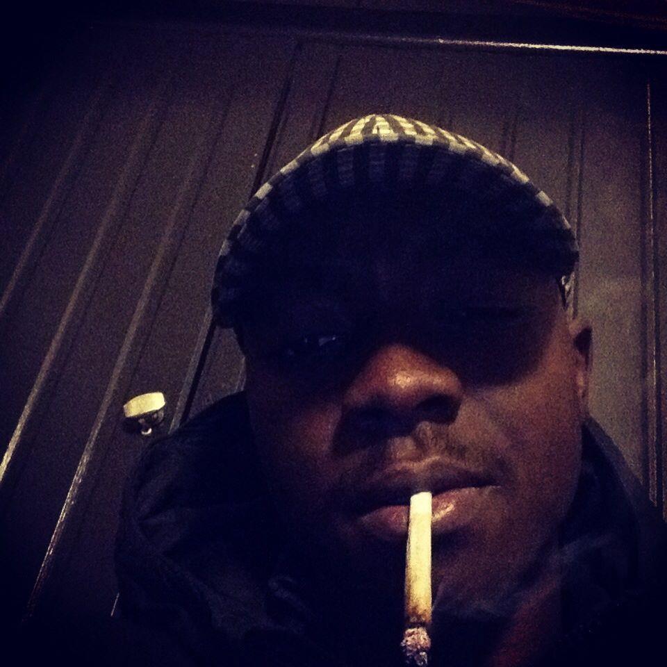 #NGroValidé  Money #TEAM242 #Bressom -18 iNTERDI SnapChat : BlackNGro !!!! IG : Biggy_Zorra