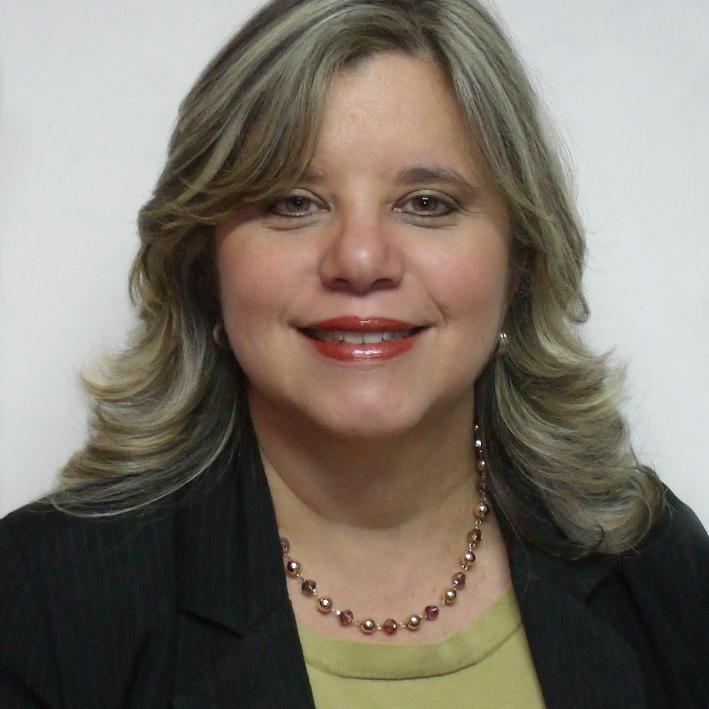 em_nunez's profile picture. 