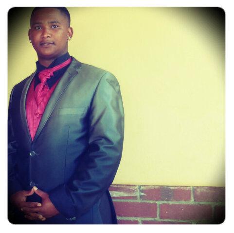 I'm a young kid and luv the way I live my life .I'm amazing in my rugby ,sometimes special I play rugby ,gym and RuGbY is my talent (8 man)and likes girls....