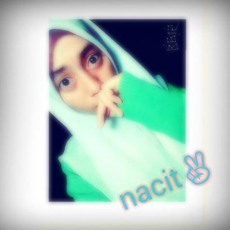 I want happy people I love❤ taylor swift♥♥