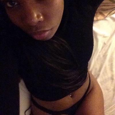 Iam pink the escort I'm located in massapequa Long Island New York give me a call one six three one eight six seven eight five seven eight I'm serious