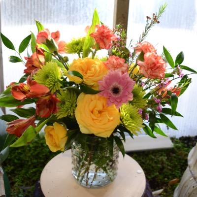 Mother-daughter run floral shop with fresh & creative designs based out of Buffalo, NY.