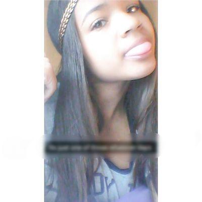 qveeen_ariiii's profile picture. 