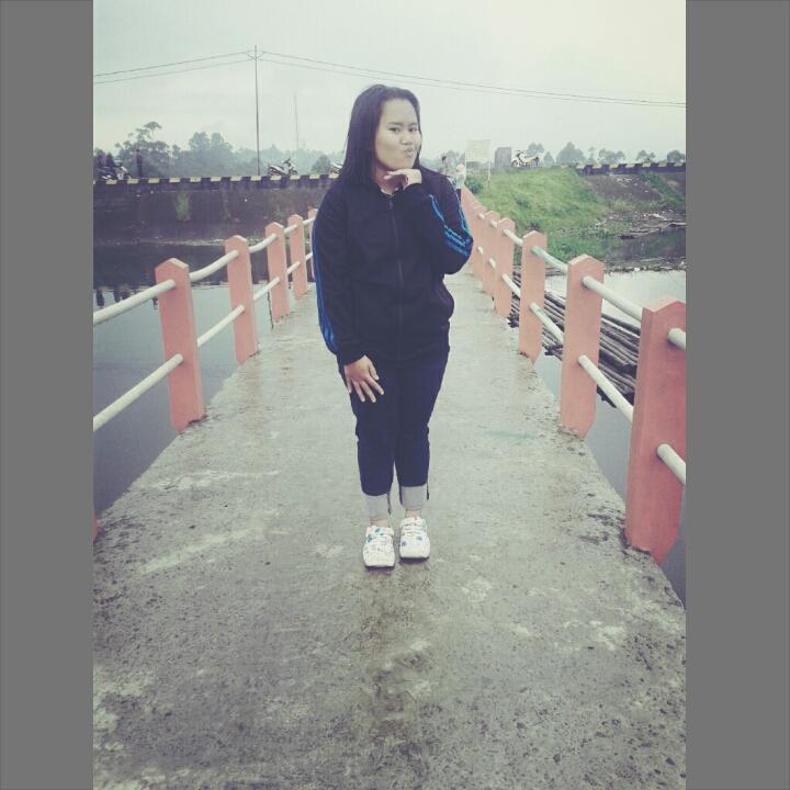 YayangSueb's profile picture. smpn 1 cangkuang
pin 7497FB70