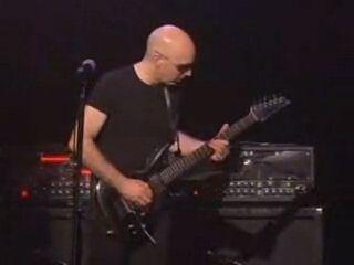 PayAlif's profile picture. Music & play +