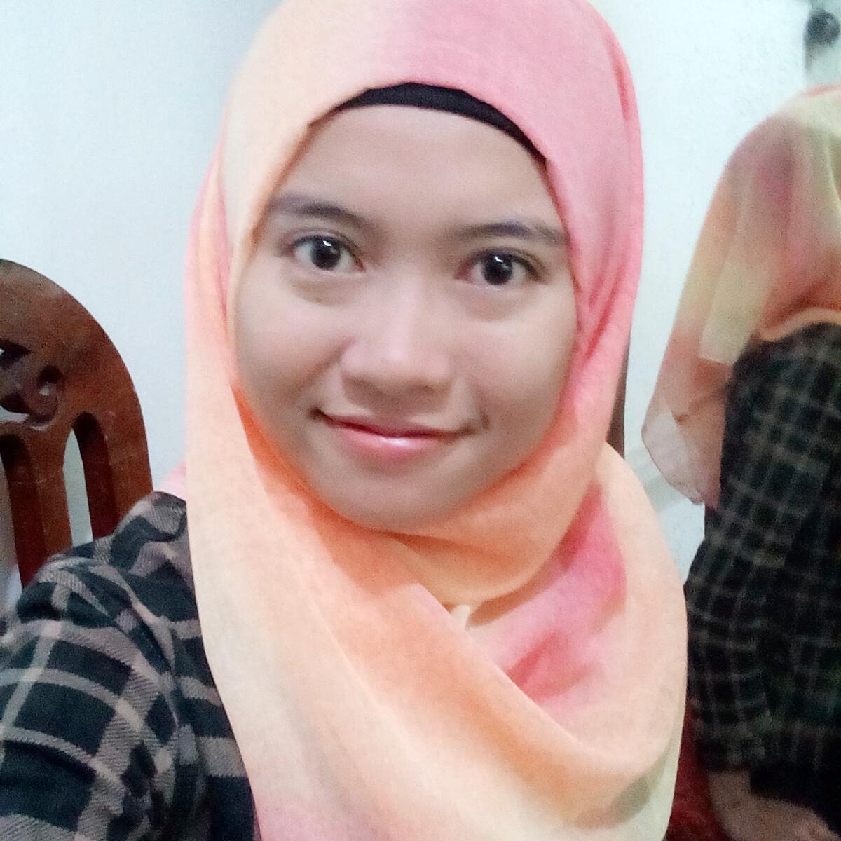 FIK UI 2009 | Nurse at UNAIR Hospital | Nothing to say. I am just an ordinary woman :) Nothing special in me, but I can be special for you @rico_sotd :)