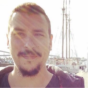 I am alive* ! Globetrotter soul, intrested in... most things ;) ready to explore. Child astronaut. *in Sweden