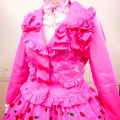 シド・嵐・L'Arc～en～Ciel・Janne Da Arc・ロリィタ・Angelic pretty・ラベンダー・ピンク・リボン・薔薇・マイメロ・きらきらしてるもの・とにかくかわいいものが好き「・ω・)「将来の夢は大好きなものに囲まれて過ごすこと「・ω・)「