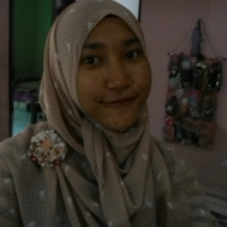 aku sayang sama dia selamanya, dan sampai kapanpun, aku cinta sama dia selamanya.. makin longlast deh buat kamu , laff you ayah  :* :) 01-08-11 @usmanbinaffan41