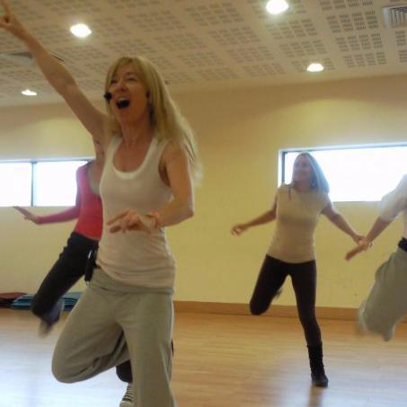 Providing Dance, Cheerleading, and Fitness Classes, for adults, children, schools, colleges and parties throughout Nottinghamshire Call Berni on 07714123431