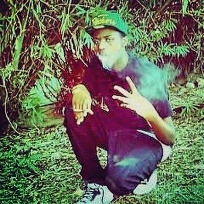 longevit_y's profile picture. 