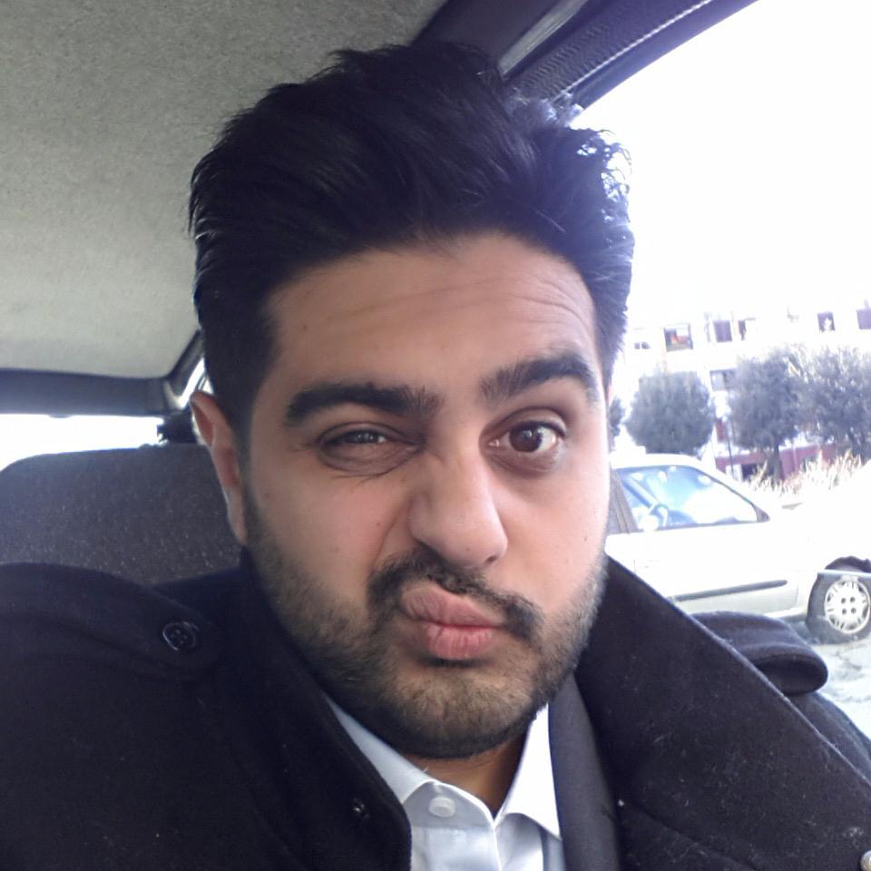 Hello my name is Giuseppe Sbrescia, but you call me Peppe. I'm a Front-end Developer