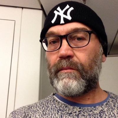 Cardiac radiographer. Likes Travelling, Wales, West End Theatre and the absurd. Sails a bit. Utter cynic..! Oh joy..!