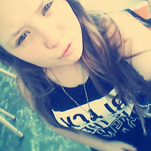 MartuEsse's profile picture. “Si pudiera decirte en una palabra lo que siento,si supiera mirarte y contarte en silencio mis sentimientos… si supiera enamorarte.”