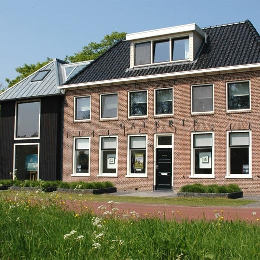 Bent u op zoek naar een schilderij van een frieslandschap, stads- of strandgezicht, kijk op http://t.co/td04JRqKZG of http://t.co/6J1wf3Wxqz.