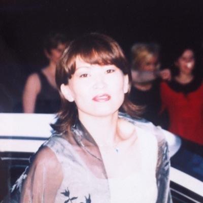 UganMika2's profile picture. 