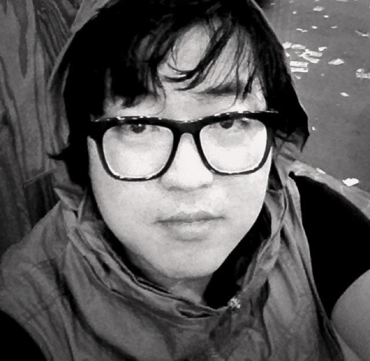 열정은 식어지지 않는다     다만 잠시 그 뜨거운 기운을 내뿜기 위해서      참고 있을 뿐이다. /IT/JAVA/아이폰/음악/보드/영화/독서  자바 경력 13년차의 소소한 꿈을 가진 프로그래머