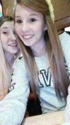 karissaelizabet's profile picture. Karissa Elizabeth Wellington, 18, in love with my boyfriend Cavin Robert! :*