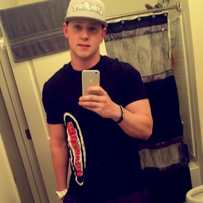 Leep_75's profile picture. Living life right, follow me on Instagram for more current posts @jleep75