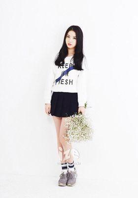 Failed Account of Eunha 97L so? let's be friend  '3'