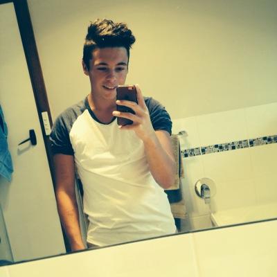 looking for a clan! youtube~( https://t.co/VyFy5mTRmY) facebook~josh carpenter snapchat~josh-carpenter0 i love playing videogam