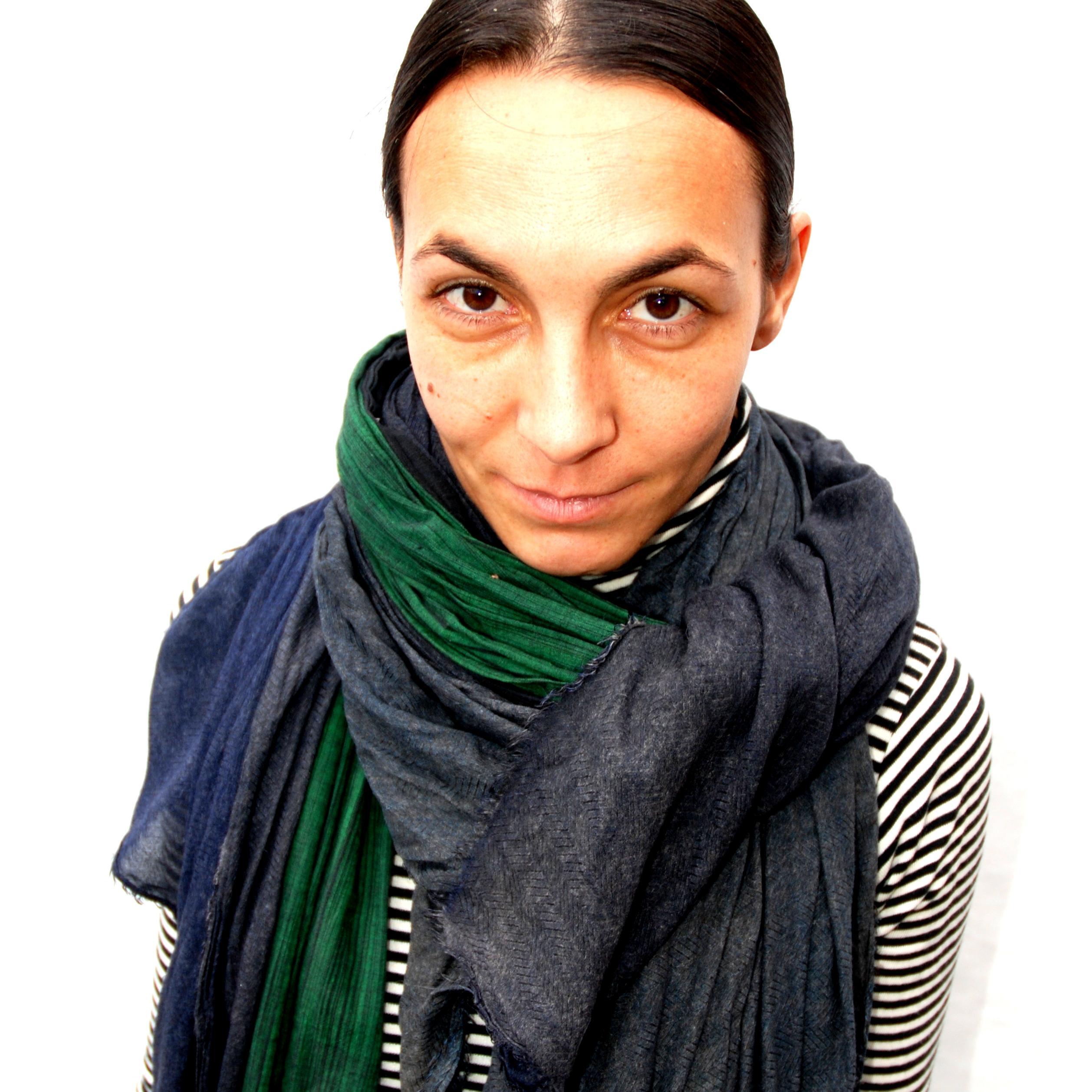 Hello! I am a qualified and experienced Spanish teacher and I love helping people get their Spanish to the next level! I hope to meet you soon!!