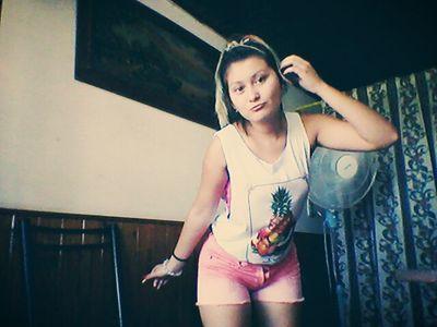 vaiiolet_18's profile picture. Sii mii respuesta es sarcastiica,es porque tu pregunta es estupiida :3