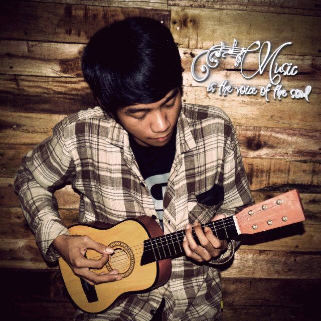 it's me
 \'▽'/