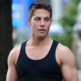 BrashYoungEzio's profile picture. My father and brothers were murdered now I shall cut down ANYONE in my path (RP/17/Assassin/SL)