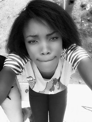 Smiles#bestmakeup..@tegx_x//// real estate consultant n microbiologist.