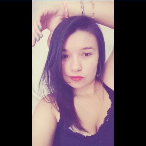 Tem que deixar chover tem que deixar lavar ♪ Sagitariana, 19  anos.