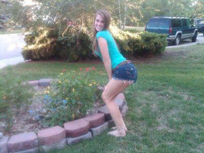I keep shit real..  ;) Being my sexy self.#teamfallowback #fallowback KIK: freakybtmhoe22
