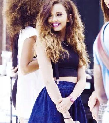 hello, my name's Laurine. I'm 13 Years old. I'm mixer and I hope that Little Mix subscribes to me.  Xxx Jade~Leigh-Anne~Perrie~Jessy
