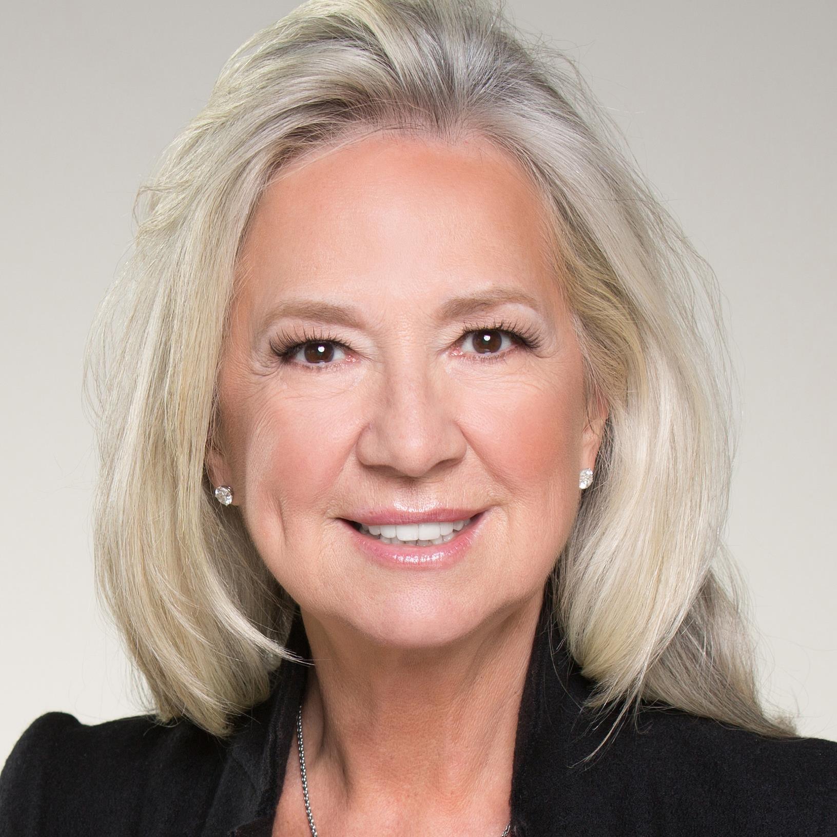 Sales Representative - Chairman's Lifetime Member Since 2007 (Ranked Top 1% of the National Royal LePage Sales Force Earnings)
