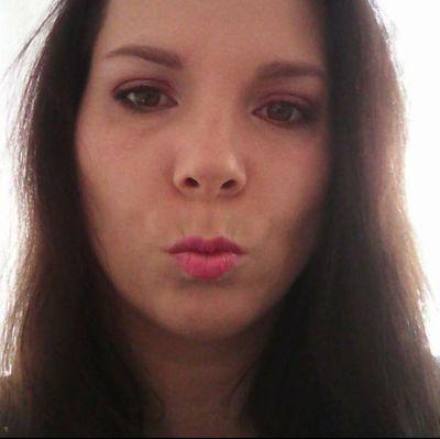 Blogger, lover @lpntwit, 37, mama van 2 dochters, Ehlers-Danlos
, bedlegerig