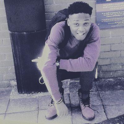 I see no need to compete with niggas like y’all I just ask them when you see me you speak up nigga thats all.