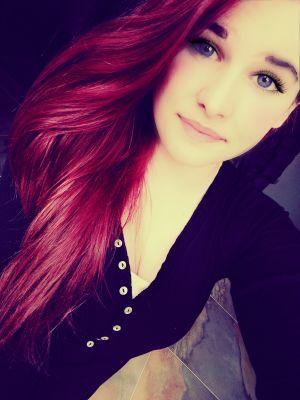 -Austria// 15 years// snapchat: jana_1999// Ask: JanaLettner