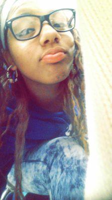 im shaniya  im a fun person to hang around i luv to sing and dance. The show dance moms inspires me to dance and makes me want to be like them,but maybe one day