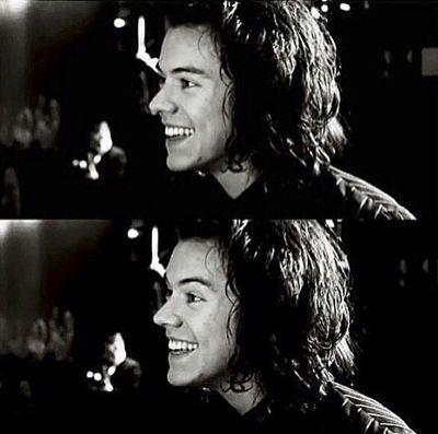 I love one direction, larry is life and larry is real